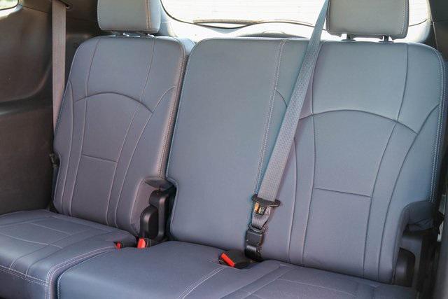 Photo of 2024 Summit White Buick Enclave