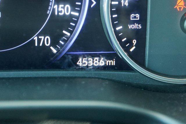 Photo of 2024 Summit White Buick Enclave