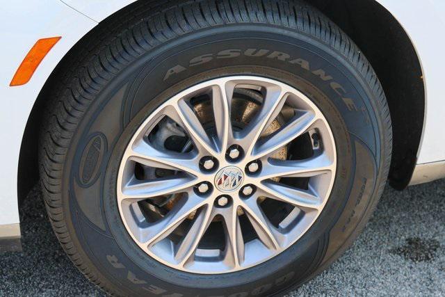 Photo of 2024 Summit White Buick Enclave