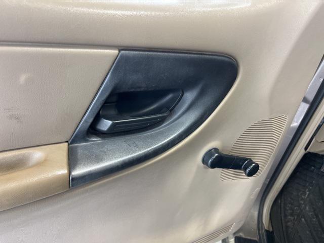 Photo of 2004 Arizona Beige Clearcoat Metallic Ford Ranger