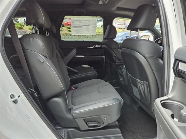 Photo of 2025 Hyper White Hyundai PALISADE