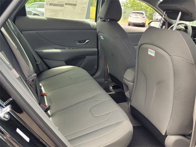Photo of 2025 Black Hyundai ELANTRA HEV