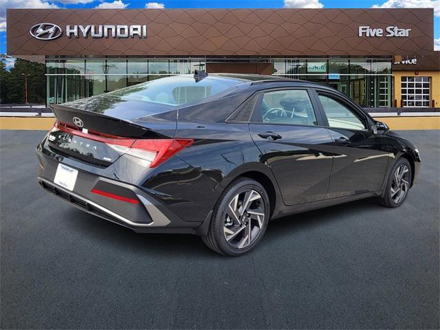 Photo of 2025 Black Hyundai ELANTRA HEV
