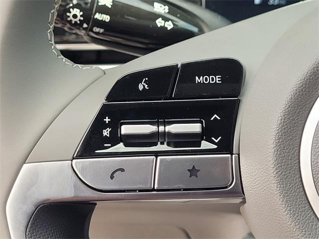 Photo of 2025 Black Hyundai ELANTRA HEV