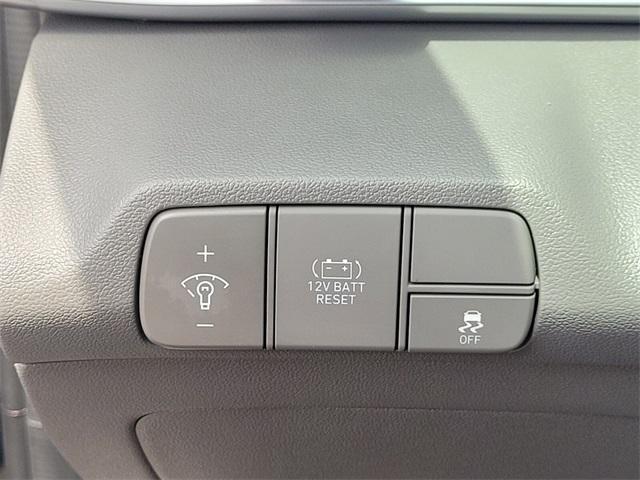 Photo of 2025 Black Hyundai ELANTRA HEV