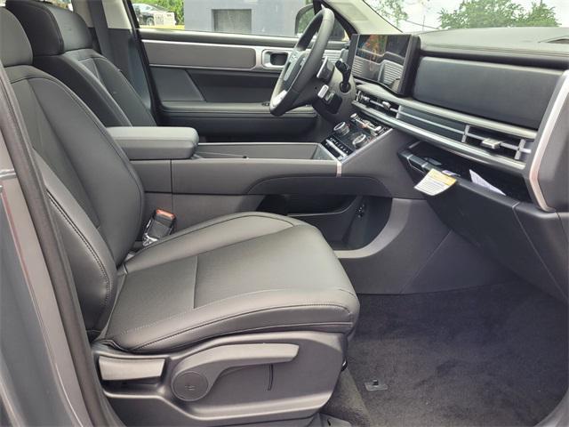 Photo of 2025 Gray Hyundai SANTA FE