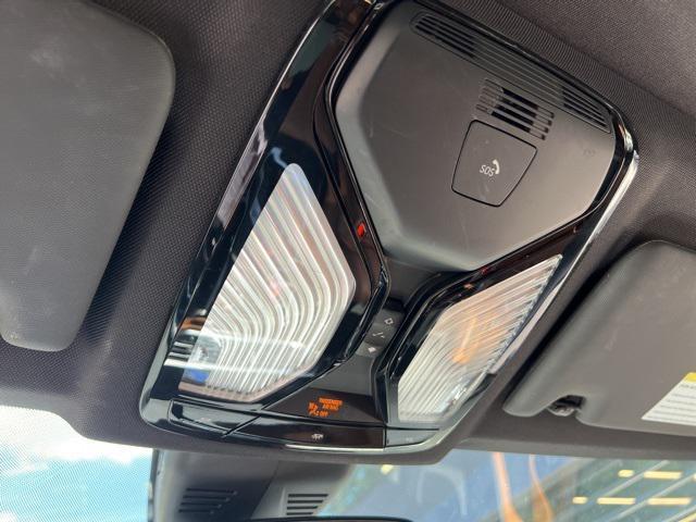 Photo of 2019 Estoril Blue Metallic BMW 330