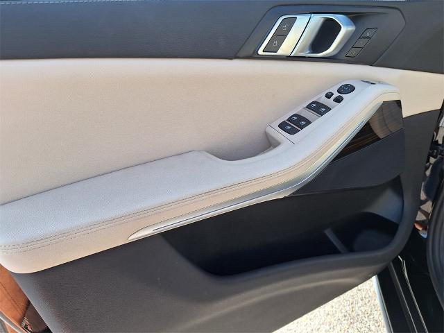 Photo of 2021 Black BMW X5