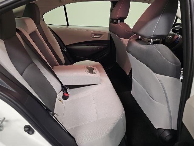Photo of 2021 White Toyota Corolla