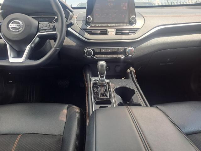 Photo of 2019 Blue Nissan Altima