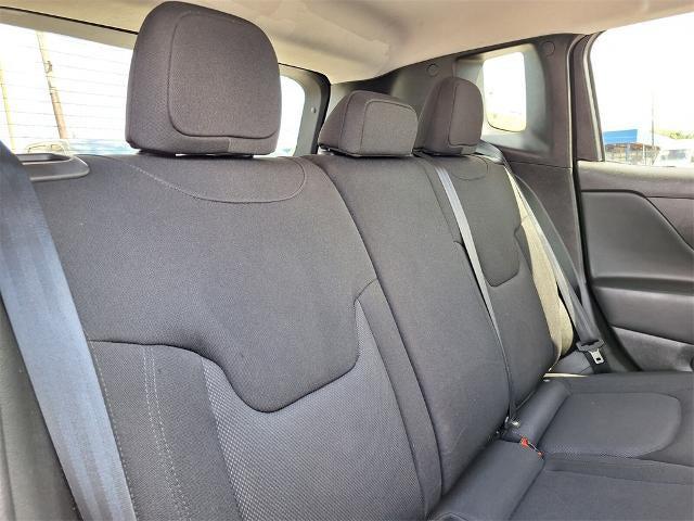 Photo of 2023 Gray Jeep Renegade