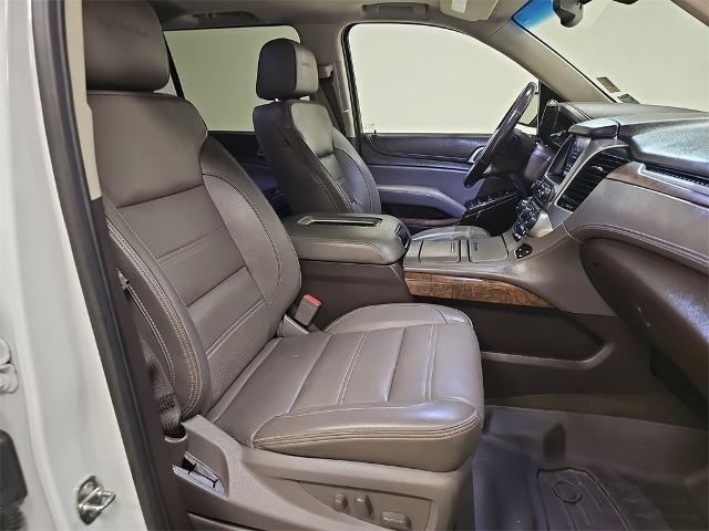 Photo of 2019 Summit White GMC Yukon XL