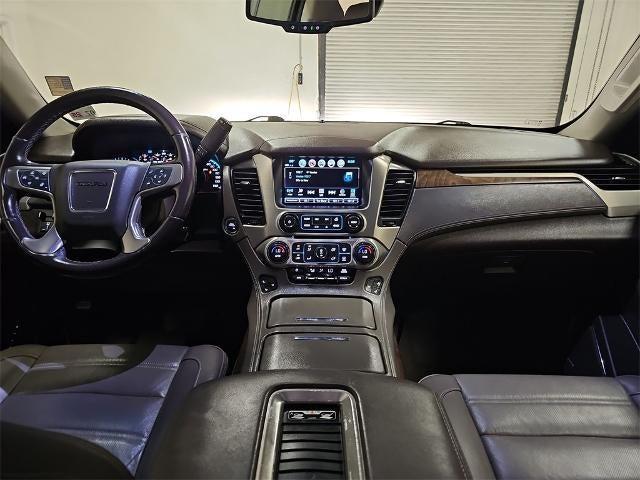Photo of 2019 Summit White GMC Yukon XL