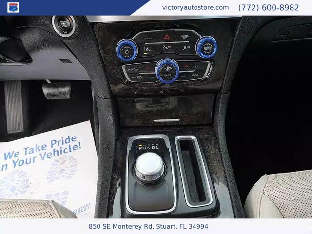 Photo of 2019 Ocean Blue Metallic Clearcoat Chrysler 300