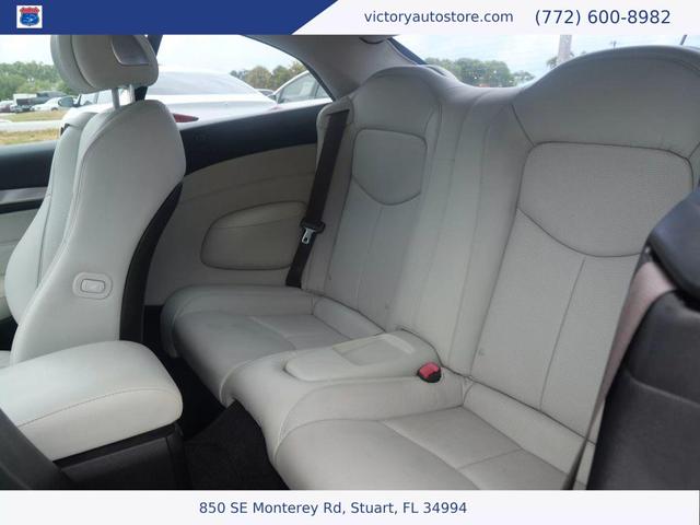 Photo of 2009 Moonlight White INFINITI G37