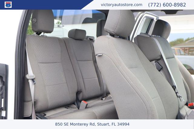 Photo of 2018 Oxford White Ford F-250