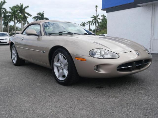 1998 Jaguar XK8