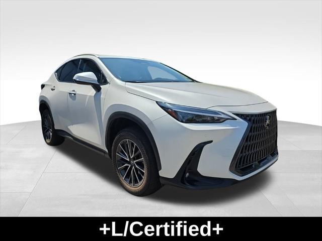 Photo of 2022 White Lexus NX 350h