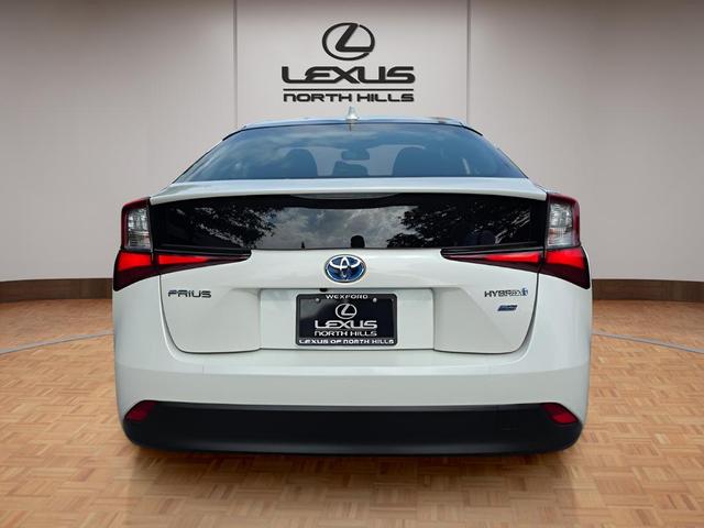 Photo of 2020 Blizzard Pearl Toyota Prius