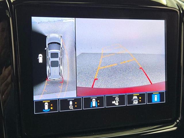 Photo of 2023 Radiant Red Tintcoat Chevrolet Traverse