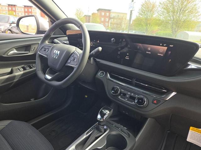 Photo of 2025 Moonstone Gray Metallic Buick Envista