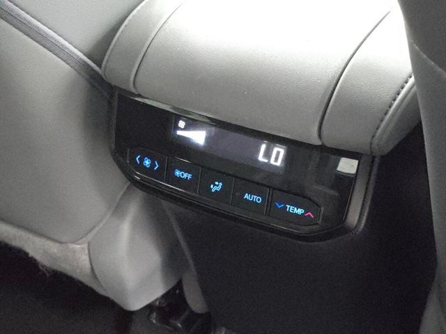 Photo of 2022 Black Toyota Highlander