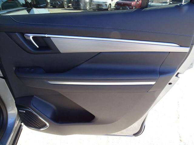 Photo of 2025 Moonstone Gray Metallic Buick Enclave