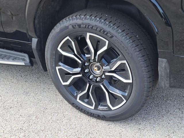 Photo of 2026 Onyx Black GMC Sierra EV