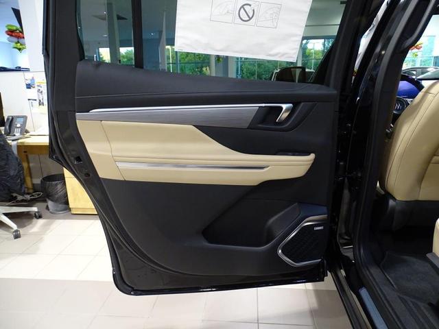 Photo of 2025 Ebony Twilight Metallic Buick Enclave