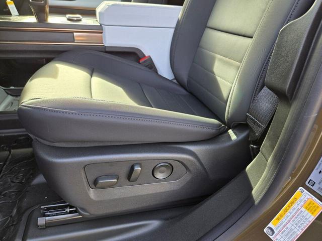 Photo of 2025 Deep Aurora Metallic (Dark Bronze) GMC HUMMER EV SUV