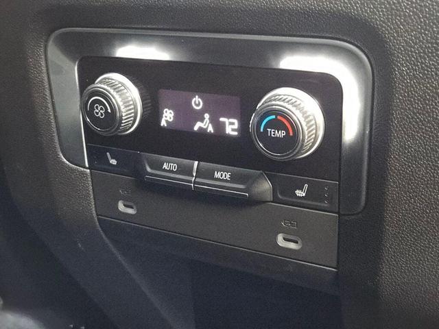 Photo of 2021 Onyx Black GMC Yukon
