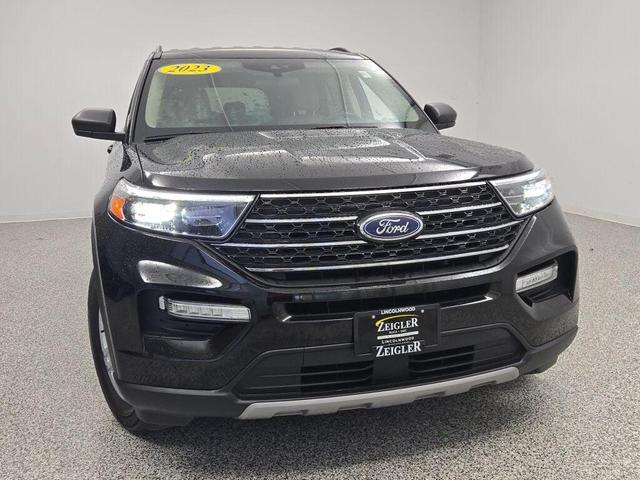 Photo of 2023 Black Metallic Ford Explorer