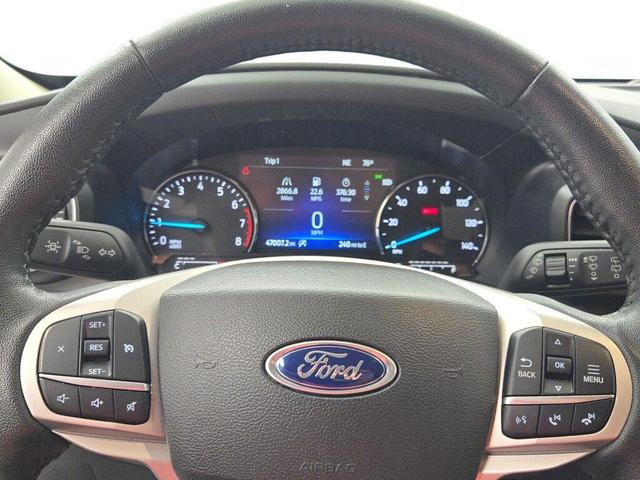 Photo of 2023 Black Metallic Ford Explorer
