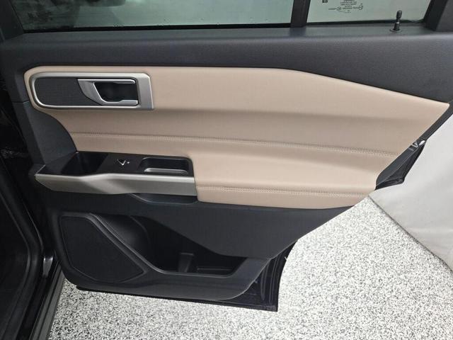 Photo of 2023 Black Metallic Ford Explorer