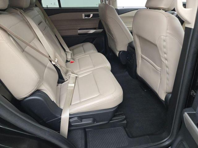 Photo of 2023 Black Metallic Ford Explorer