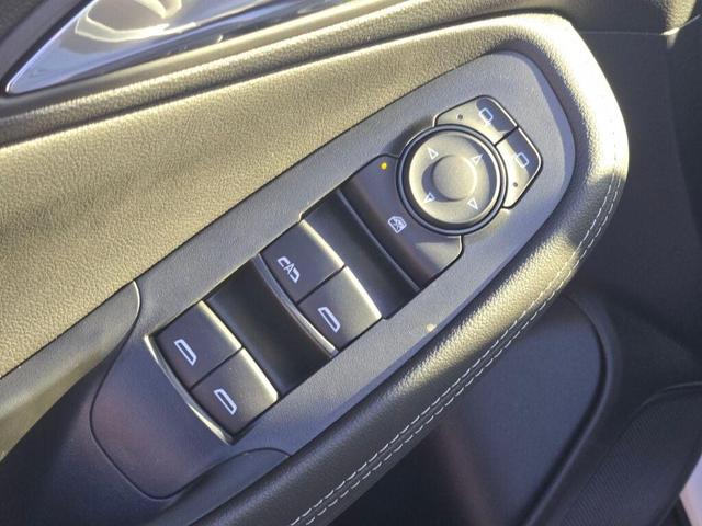 Photo of 2025 Summit White Buick Encore GX