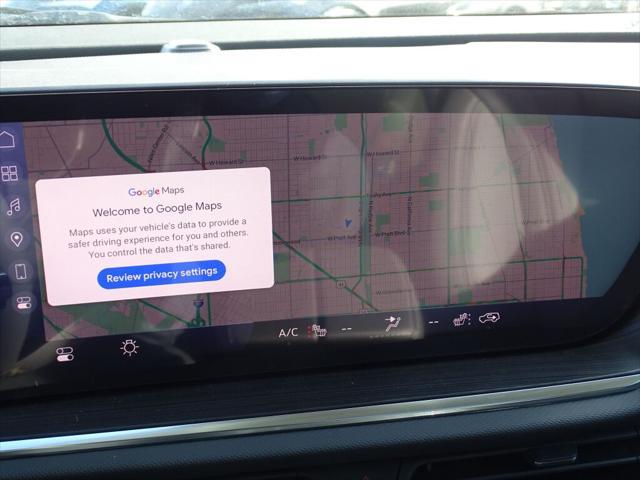 Photo of 2025 Smokey Amethyst Metallic Buick Envision