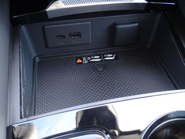 Photo of 2025 Smokey Amethyst Metallic Buick Envision