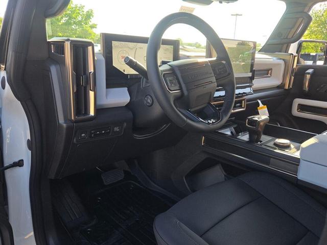 Photo of 2025 Interstellar White GMC HUMMER EV Pickup