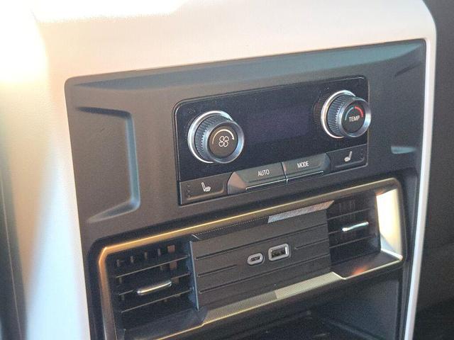 Photo of 2025 Interstellar White GMC HUMMER EV Pickup