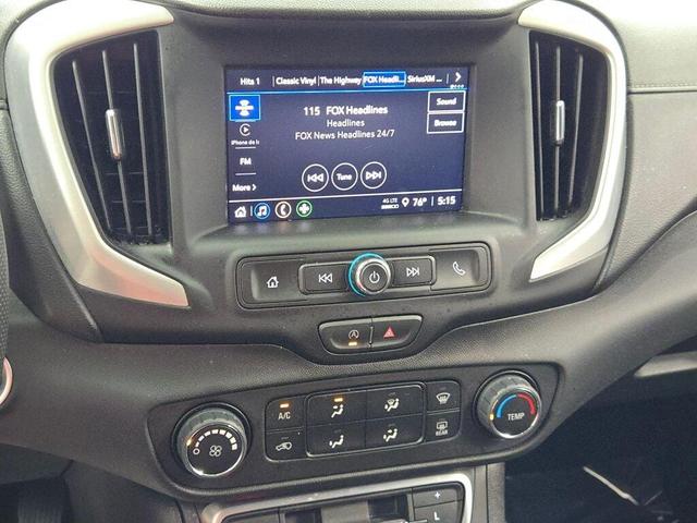 Photo of 2024 Summit White GMC Terrain