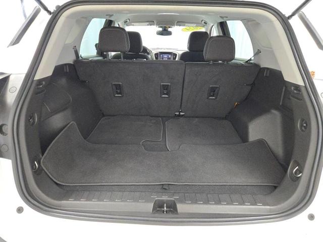 Photo of 2024 Summit White GMC Terrain