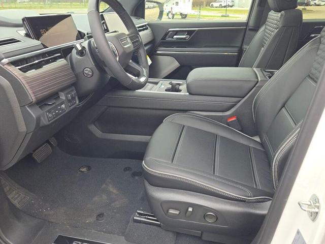 Photo of 2025 Summit White GMC Sierra EV