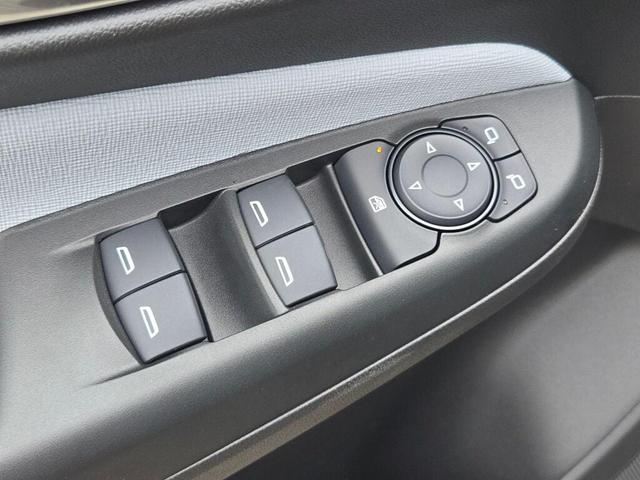 Photo of 2025 Ebony Twilight Metallic Buick Envista