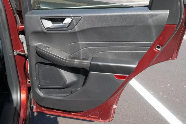 Photo of 2021 Bronze Ford Escape