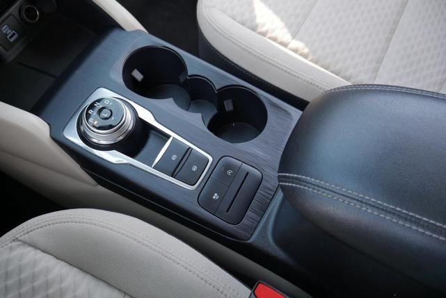 Photo of 2021 Bronze Ford Escape