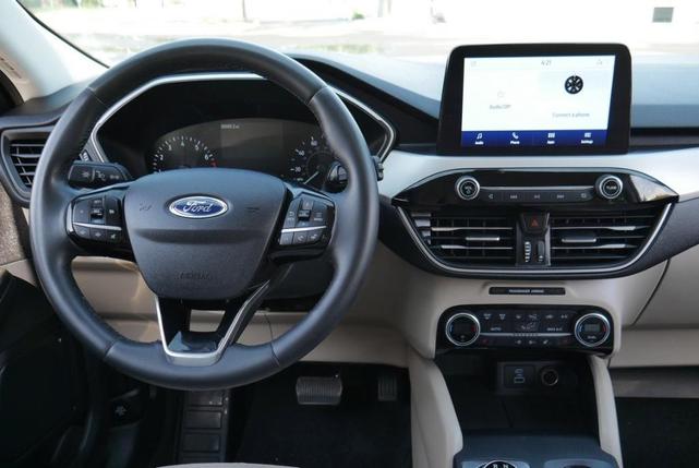 Photo of 2021 Bronze Ford Escape