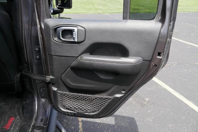 Photo of 2018 Granite Crystal Clearcoat Metallic Jeep Wrangler Unlimited