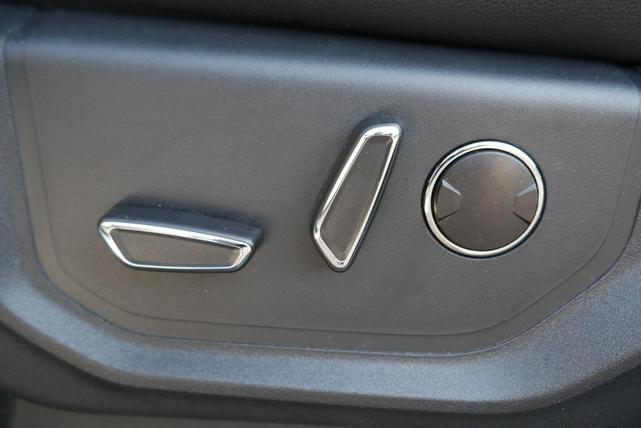 Photo of 2022 Oxford White Ford Expedition