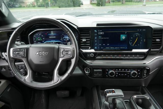 Photo of 2022 Summit White Chevrolet Silverado 1500